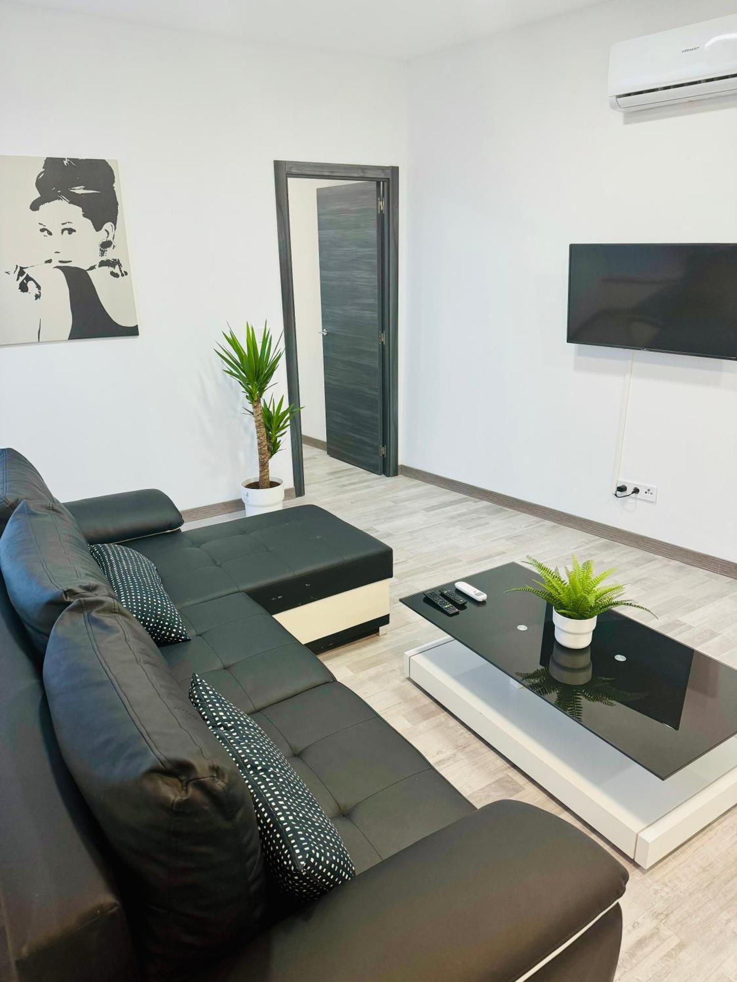 Duplex Th Sanse Norte San Sebastián de los Reyes Exteriör bild
